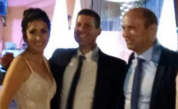 אופס:בנט הגיע לחתונה הלא נכונה. כך זה נגמר בסוף