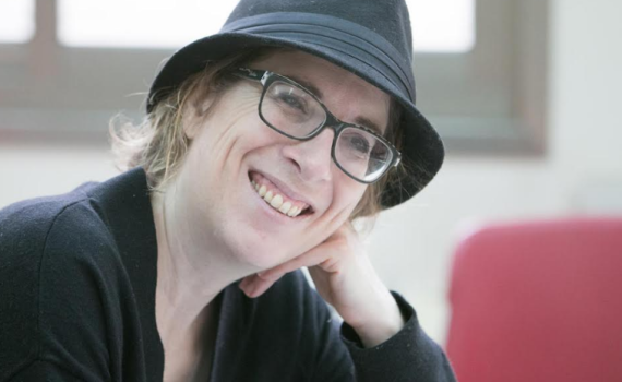 כשאדם מרעיב את עצמו למוות או קופץ מגשר, אנו האבודים, לא הוא