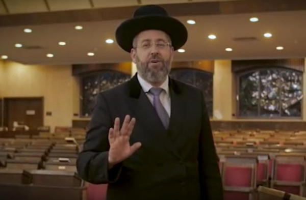 צפו: הרב דוד לאו בקריאה נרגשת לגבאים