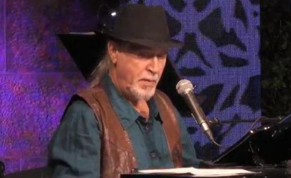 לראשונה מאז התלונות: גרוניך בהופעה פומבית