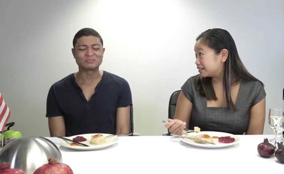 קורע: כשאמריקאים טעמו גפילטע פיש. צפו