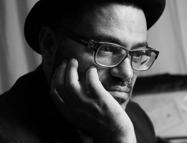 'תבקשי נפשי': סולן להקת המדרגות בסינגל חדש