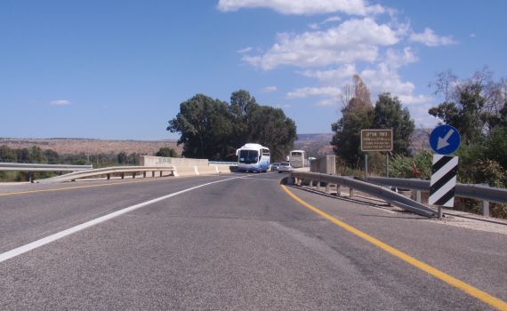 טרגדיה בגשר אריק: האב קפץ להציל את בתו וטבע בירדן