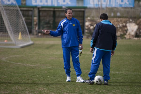 בגלל הראיון אלי כהן פוטר מבית"ר אחרי שבוע וחצי