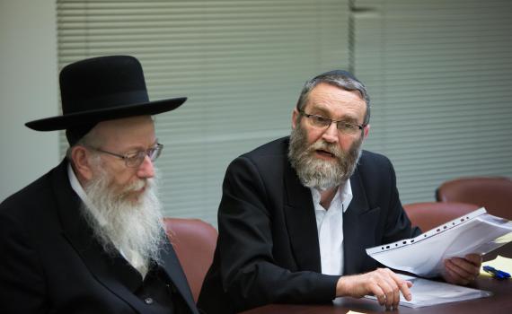 החרדים מקדמים מלחמה בבית המשפט העליון