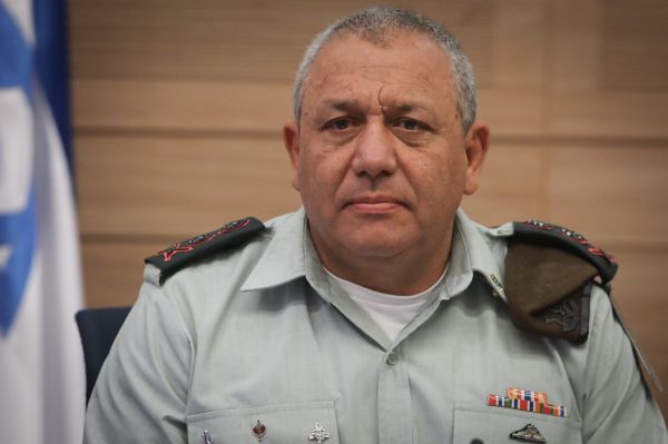 שאלת השבוע: האם הרמטכ"ל צריך להישאר?