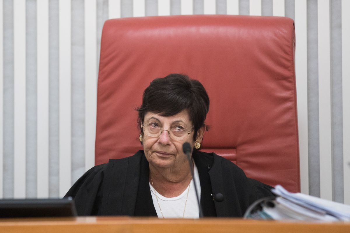 'המעלית' מסתלבטים על מרים נאור. צפו