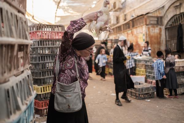 לקראת יום הכיפורים: גלריית תמונות מההכנות במאה שערים