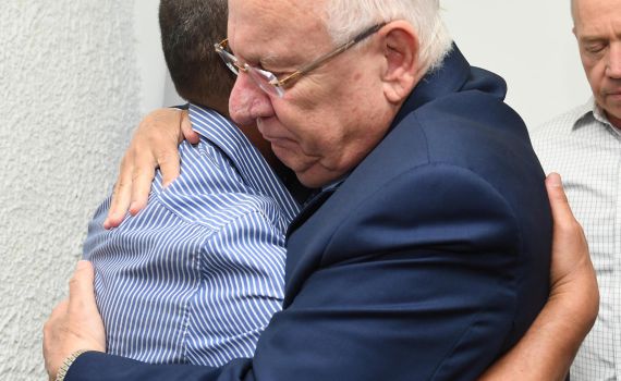 נשיא המדינה ערך היום ביקורי תנחומים אצל משפחות הנרצחים
