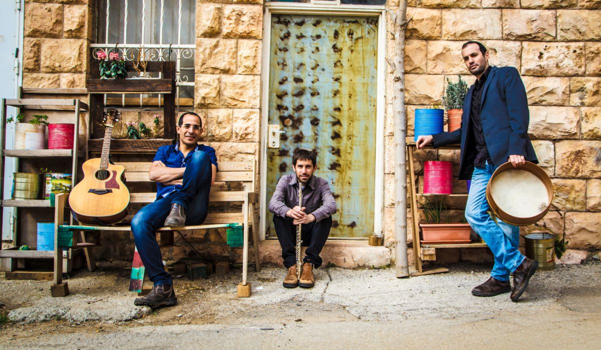 אנסמבל שיר אדמה