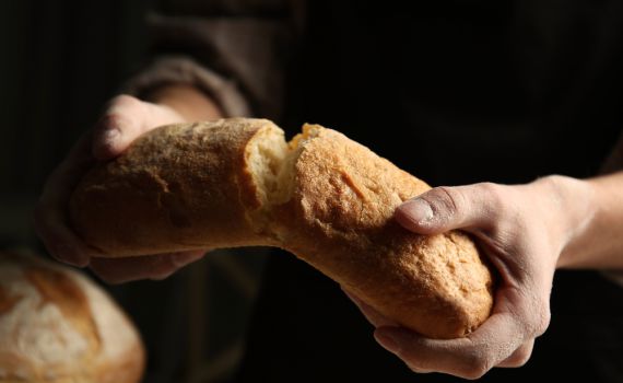 אל תזרקו: 3 מתכונים סופר טעימים משאריות חלה