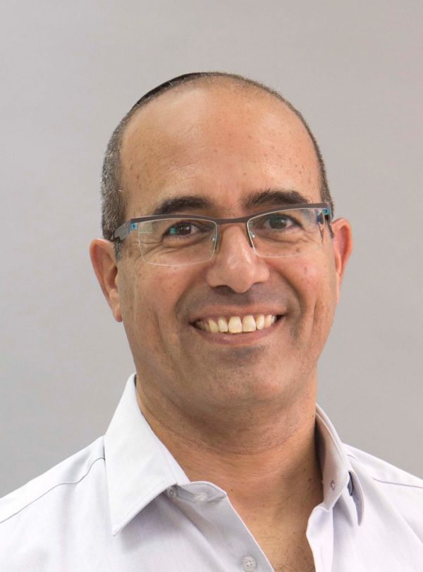 הספר של ארז תדמור- קריאת השכמה לימין