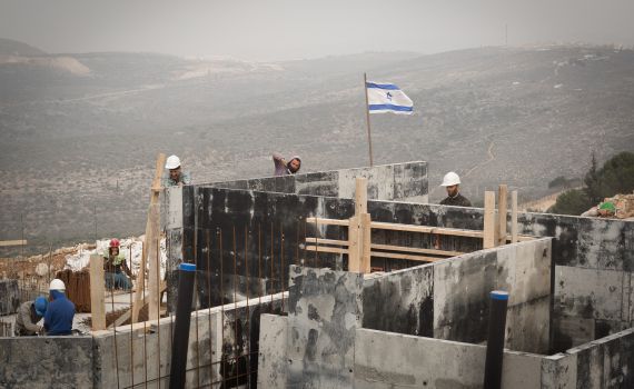 האיחוד האירופי דורש: הבהרות על הבנייה ביו"ש