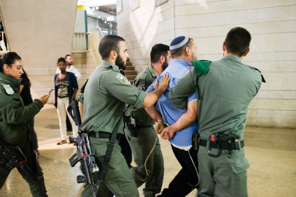 איומים על ערבים? גופשטיין מספר על מה באמת נעצר