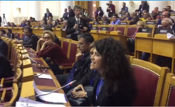 צפו: משלחת הכנסת יוצאת במחאה מהמליאה ברוסיה