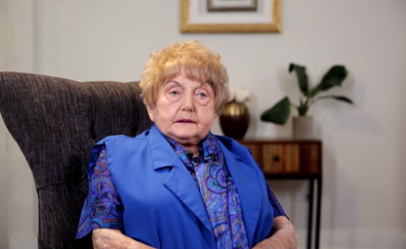 צפו: ניצולת השואה סלחה למנגלה וחטפה מהגולשים