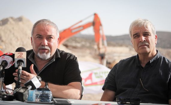 ליברמן: "הטרור הפלסטיני היה לפני ההתנחלויות"