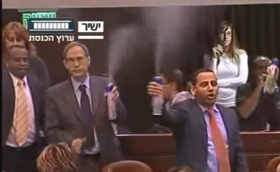 לא רק סבטלובה: צפו בח"כים שביזו את משכן הכנסת