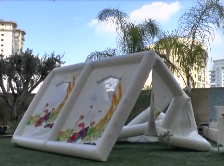 פסק: "סוכה מתנפחת כשרה כמו סוכה רגילה"