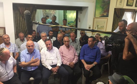 משלחת מנחמים יוצאת דופן אצל משפחת שמרלינג