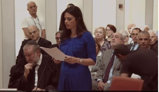 "הזהירו אותי, אבל הרגשתי כאילו אנו חברות ותיקות"