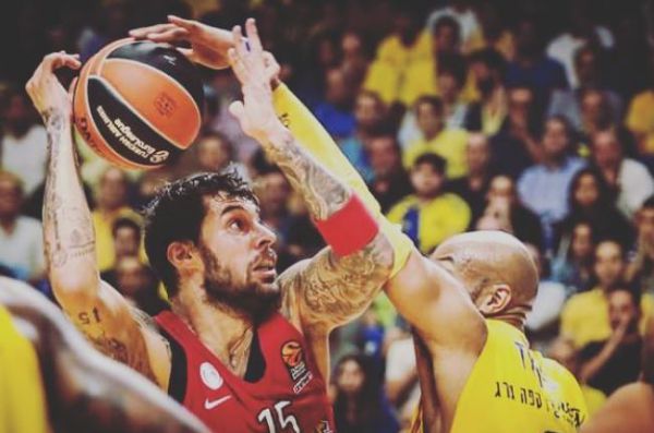 צפו: בתום קרב גדול: מכבי ת"א הפסידה בנקודה