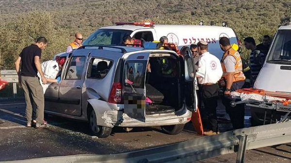 הרוג ופצועים בתאונה בין יקיר לרבבה בשומרון