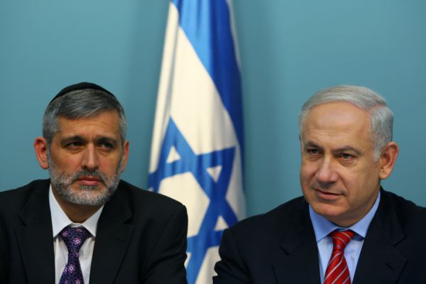בשביל ישי? נתניהו יוזם הורדת אחוז החסימה ל-2%