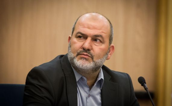 רק בישראל: אורח בחגיגות שחרור מחבל- חבר כנסת