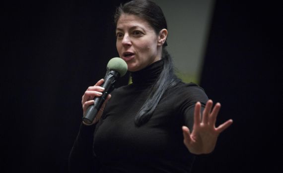 "הרבנים שכחו שמי שבונה סוכה היא שלומית"