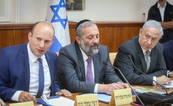 ישראל הודיעה: אלה התנאים למו"מ עם הפלסטינים