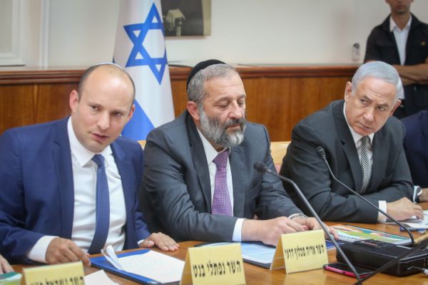 ישראל הודיעה: אלה התנאים למו"מ עם הפלסטינים