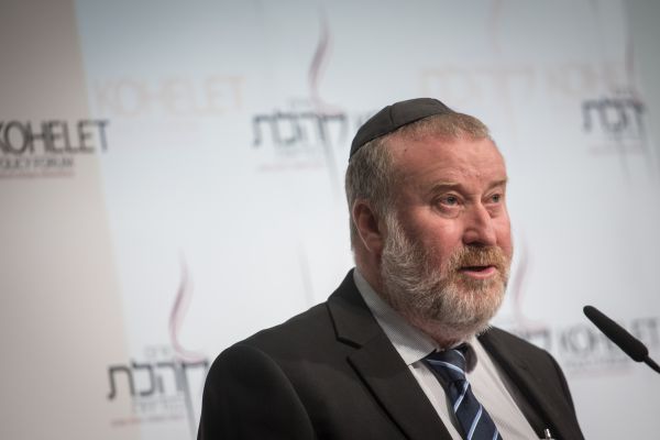 מנדלבליט: "הפוליטיקאים תוקפים אותי" • האזינו