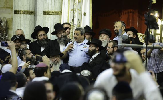 גלריית ענק: הקפות שניות בכפר חב"ד