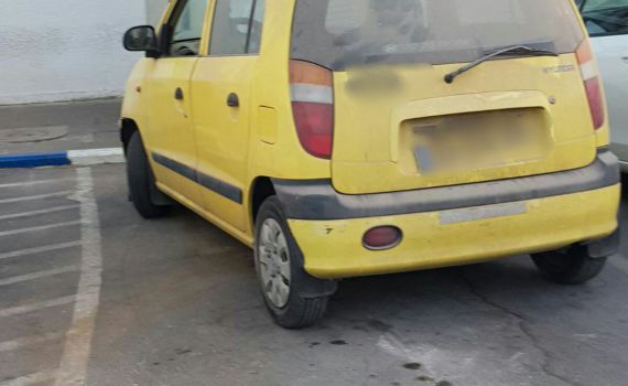 השוטרים הופתעו לגלות מי הנהג ברכב החשוד