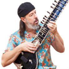 ג'וני שועלי מופיע ב'גולה' ירושלים