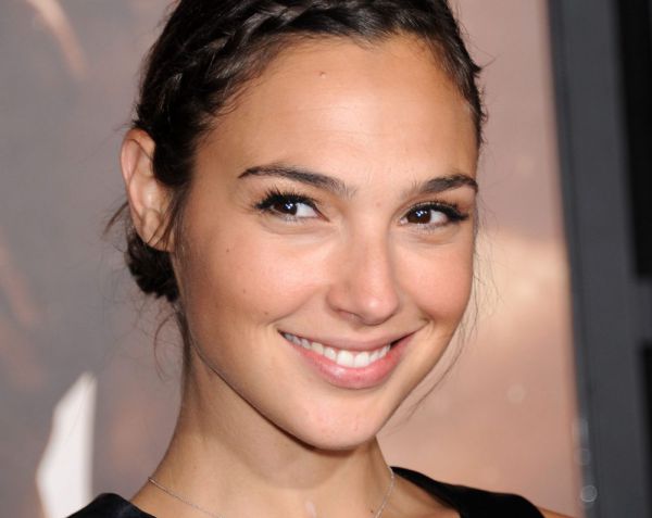 מסתמן: האם גל גדות תזכה להדליק משואה השנה?