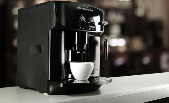 יש לנו מכונת קפה במשרד, האם היא כשרה?