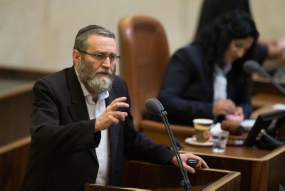 הישג לגפני:"חוק המרכולים" עבר בקריאה טרומית