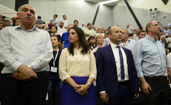 בבית היהודי דורשים: נציג סרוג בוועדת ההיתרים