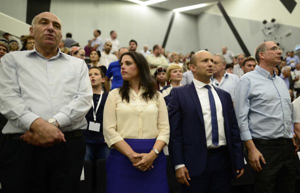 בבית היהודי דורשים: נציג סרוג בוועדת ההיתרים