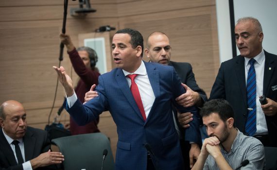 עוצר יציאות וביטול קיזוזים; באופוזיציה יוצאים למלחמה על "חוק ההמלצות"