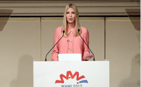 היפנים זועמים על איוונקה טראמפ בגלל חצאית