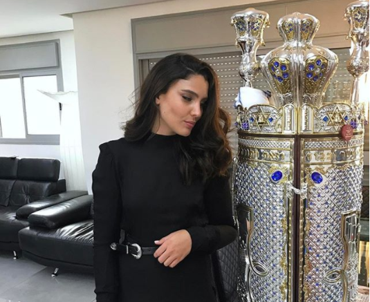 מזל טוב: מלכת היופי המתחזקת התארסה