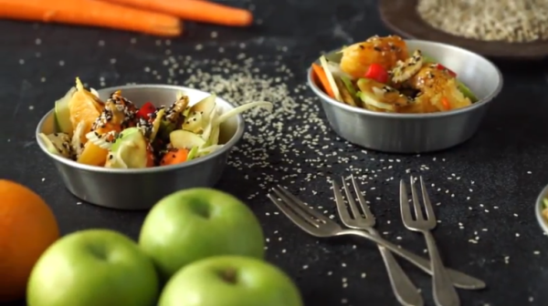 פעמיים כי טוב: 2 מתכונים לסלטים שכיף לנשנש