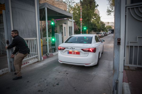 בפעם החמישית: נתניהו נחקר בתיקי 1000 ו-2000