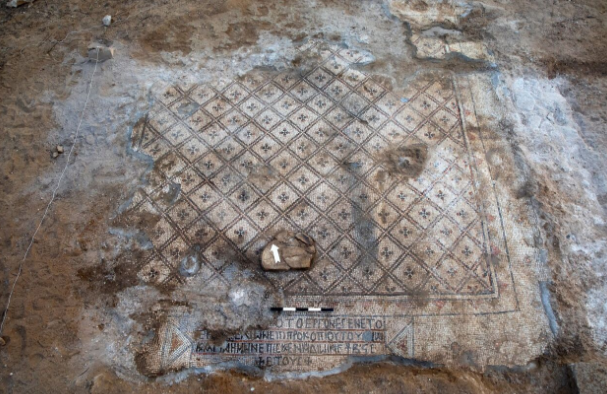 מרהיב: רצפת פסיפס נדירה נחשפה באשדוד