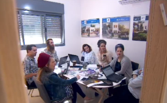 אחרי הורדת הכיפה: האם הדתל"שים נשארים ימניים?