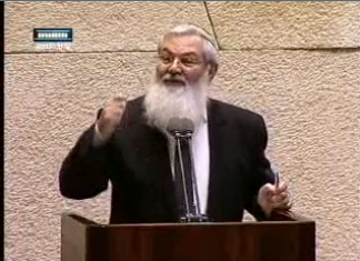 צפו: עימות סוער במליאה: "שקרן"; "תתבייש לך"