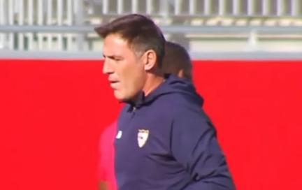 המאמן סיפר לשחקניו במחצית: "אני חולה בסרטן"